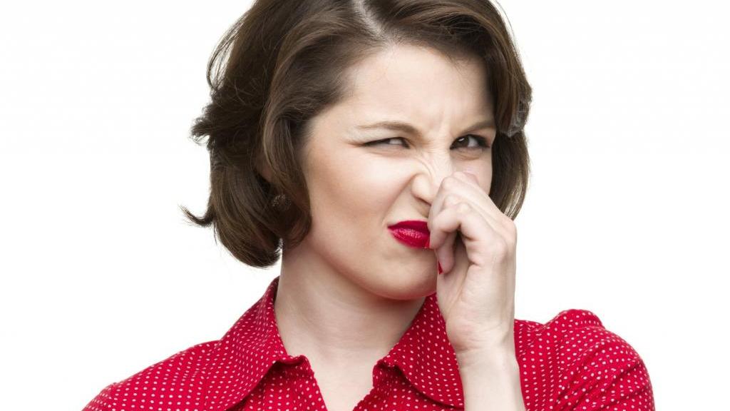 5 دلیل اصلی بروز بوی بد بیضه ها و راه های درمان آن