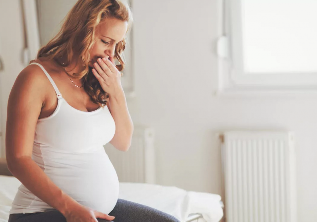 افزایش بزاق دهان از علائم حاملگی است؟ 