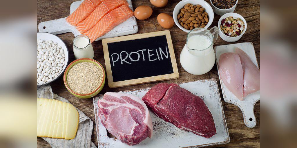 غذاهای پروتئینی به کاهش چربی های اضافه ناحیه شکم کمک می کند