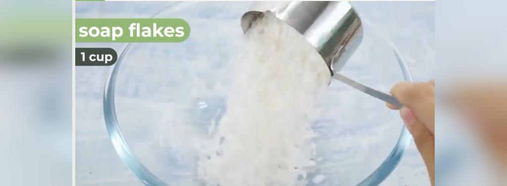 چگونه با صابون خمیر اسلایم درست کنیم