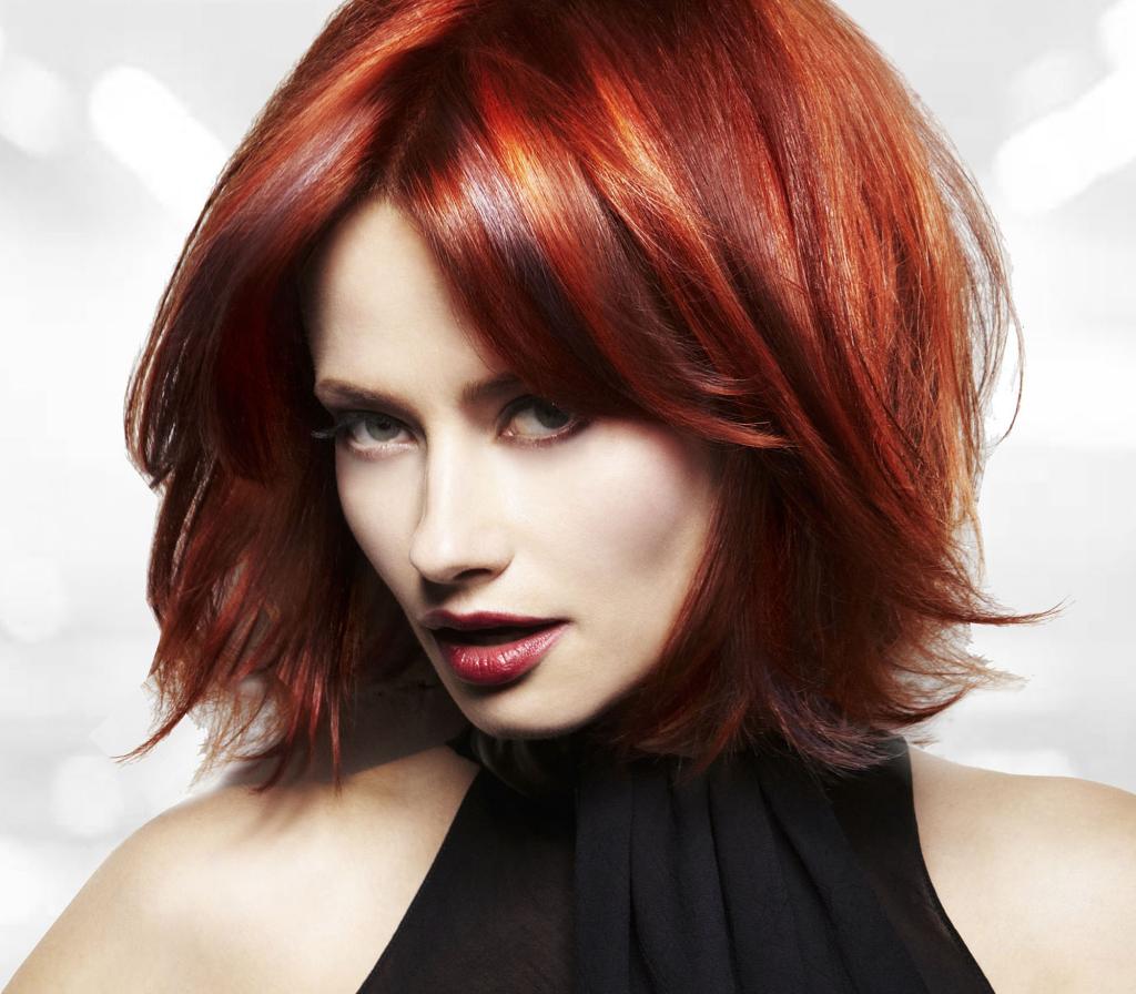 مدل مو کوتاه برای صورت گرد و تپل: مدل موی باب قرمز