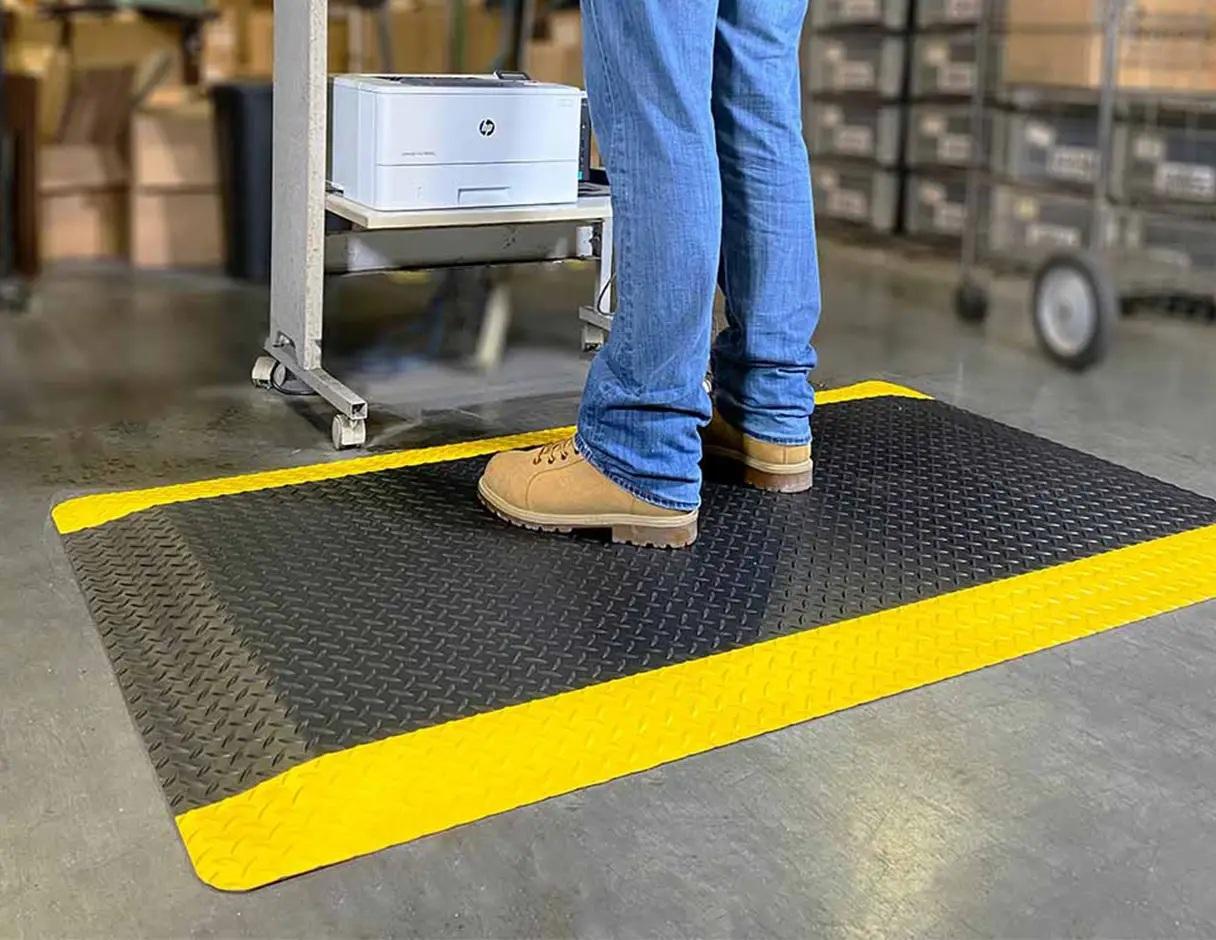 نیاز به زیرپایی ضد خستگی