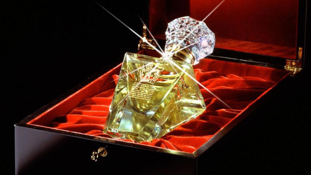 راهنمای خرید عطرهای لوکس برای افراد سخت‌پسند