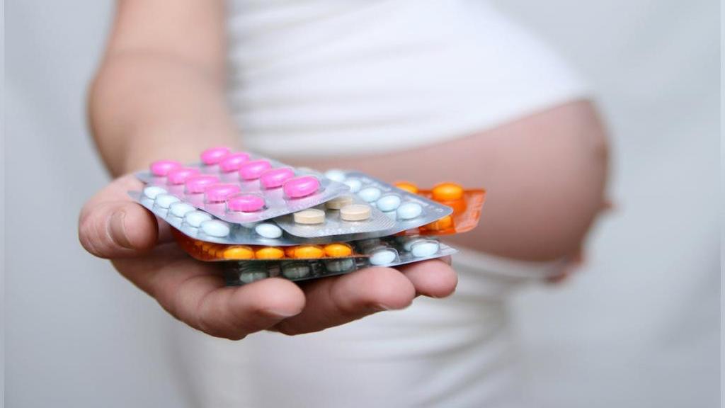 10 دارو مضر در دوران بارداری؛ استفاده از رژیم غذایی مناسب به عنوان دارو