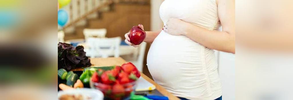 فواید سیب در دوران بارداری