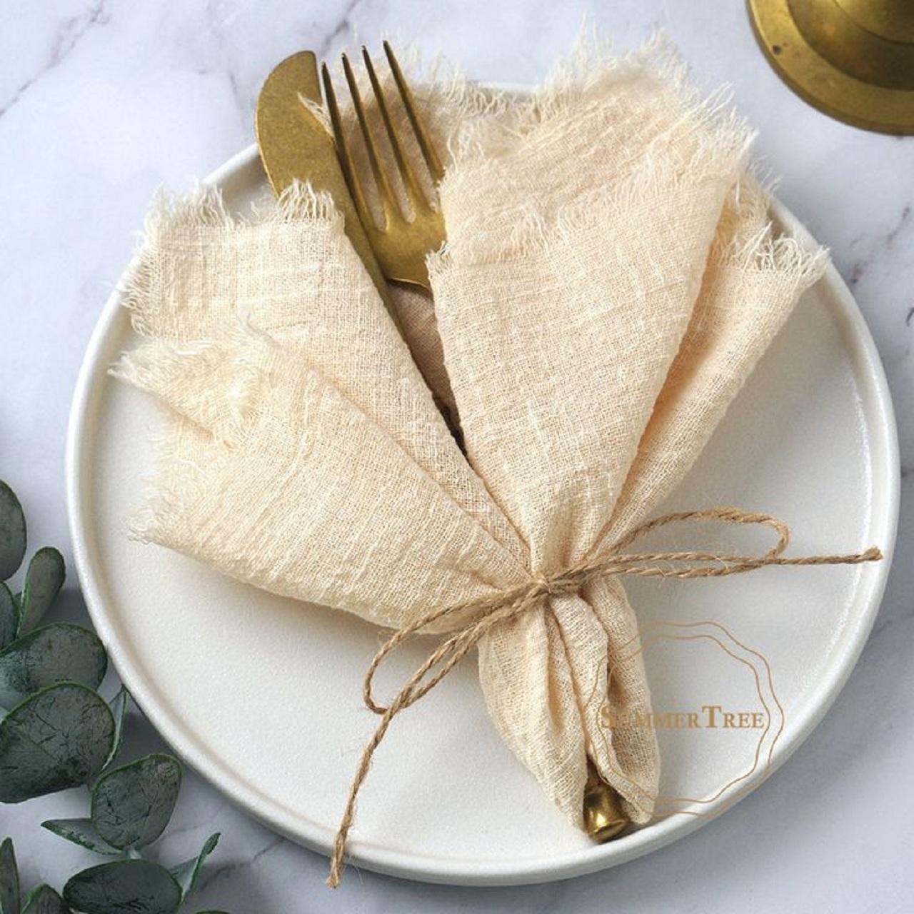 مدل تزیین دستمال سفره یکبار مصرف7