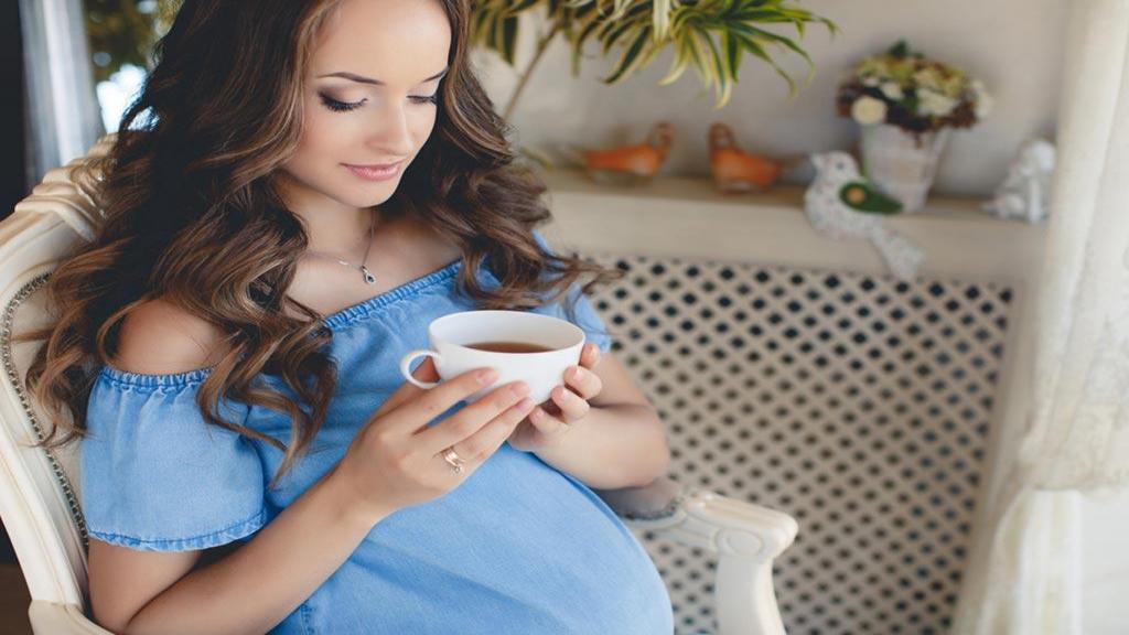 اثر خوردن قهوه در بارداری؛ آیا قهوه باعث سقط جنین می شود
