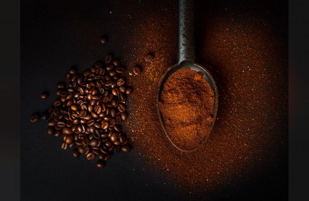 درمان های گیاهی ترک های پوستی با قهوه