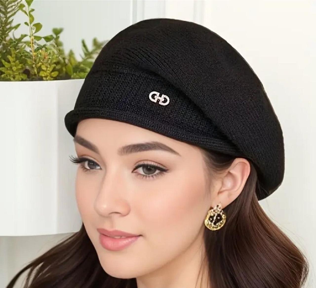 مدل کلاه بافتنی دخترانه ساده و مینیمال 1