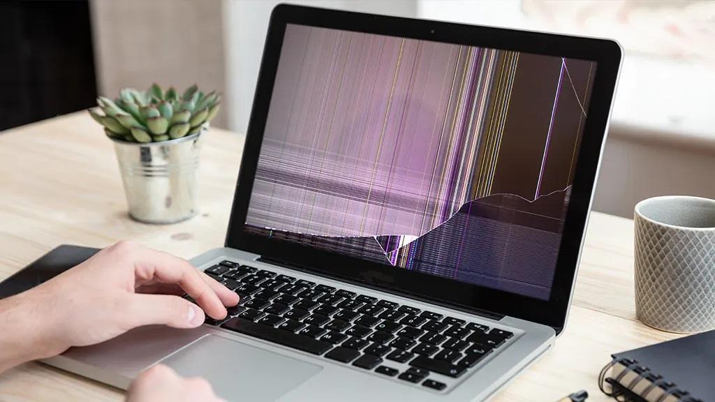 چگونه صفحه نمایش شکسته لپ‌ تاپ را تعمیر کنیم و عیب یابی خرابی مانیتور