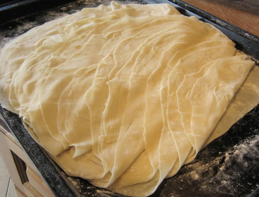 طرز تهیه خمیر یوفکا برای باقلوا، سمبوسه