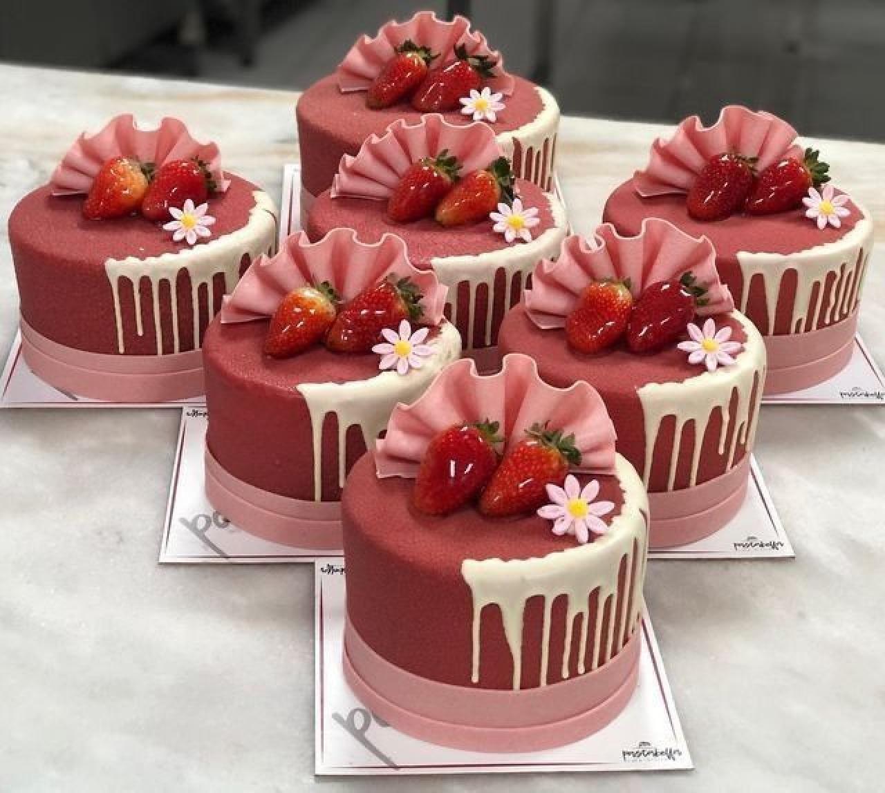 مینی کیک روز زن