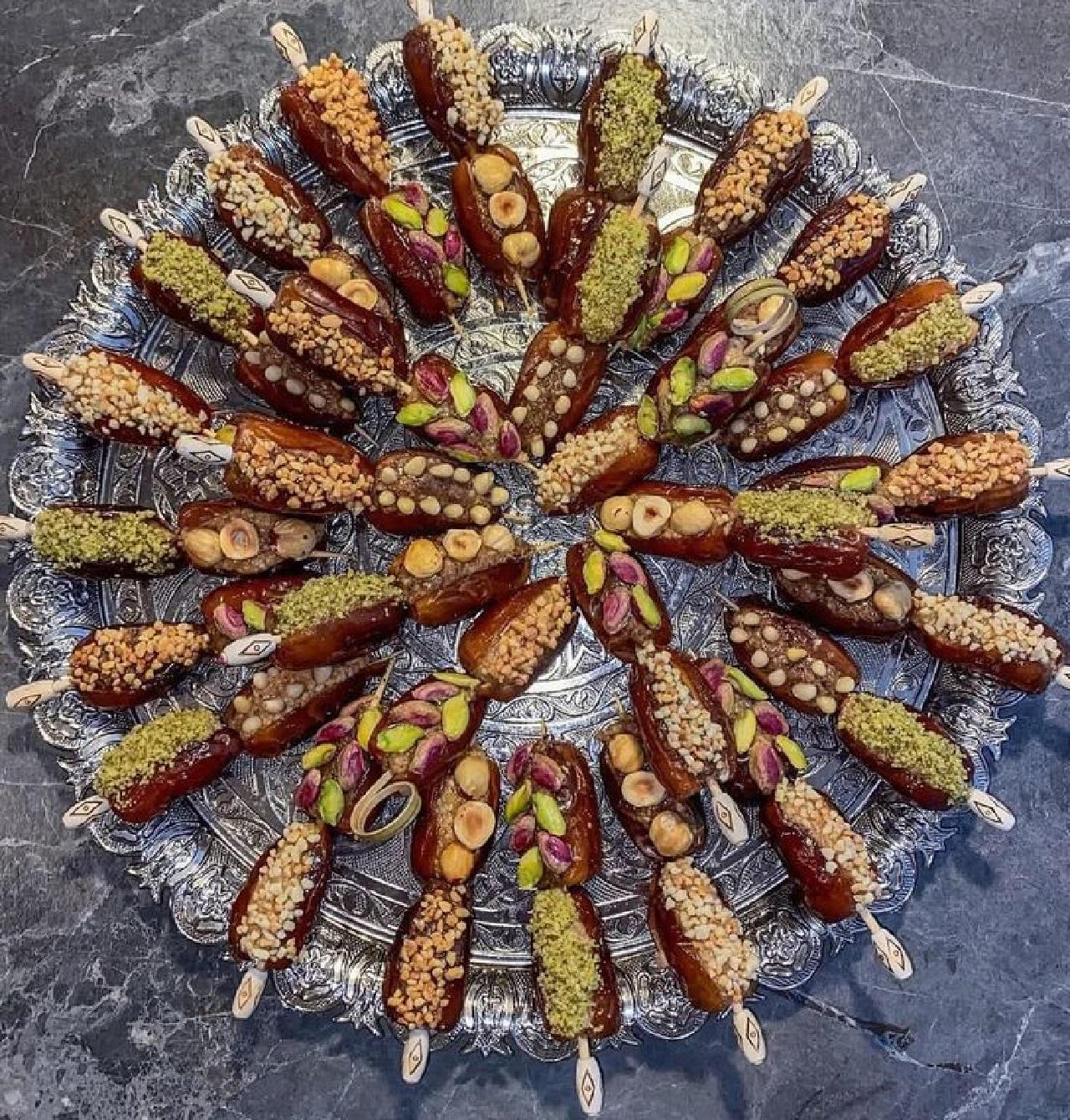 مدل تزیین خرما برای سفره افطار ماه رمضان 1