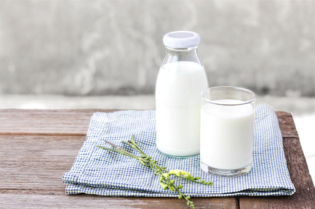 درمان سریع مسمومیت غذایی: شیر سرد 