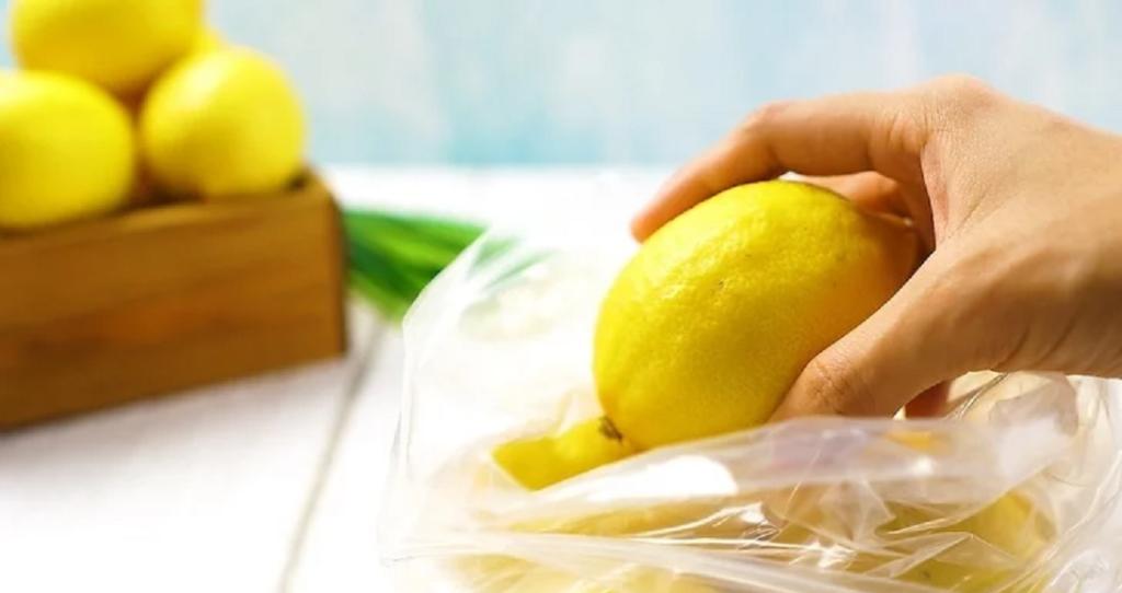  فریز کردن لیمو ترش کامل