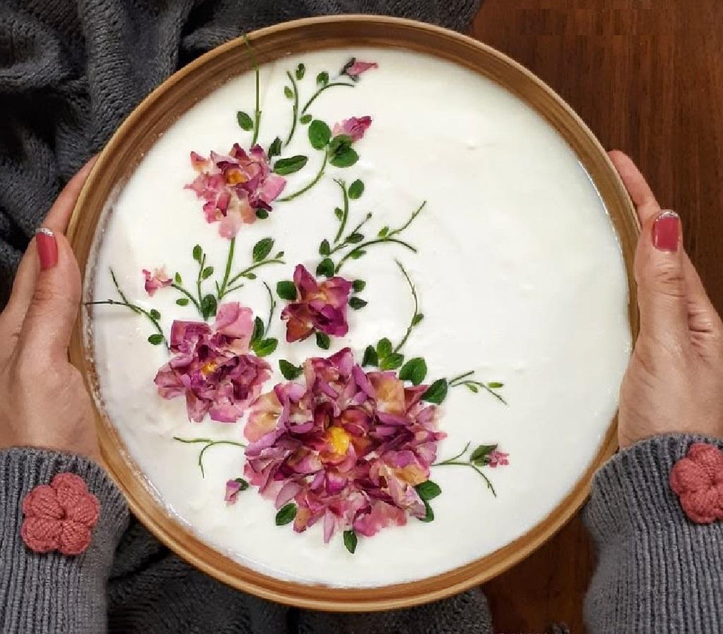 مدل تزیین ماست و خیار یا گل محمدی3