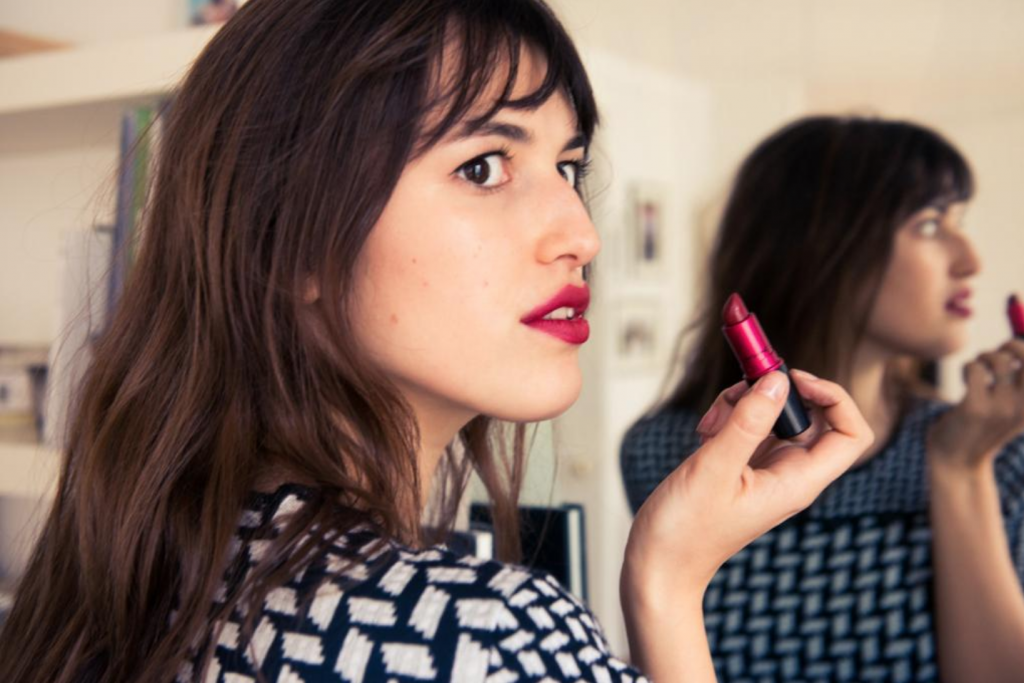  نکات زیبایی و نکته های کلیدی در انجام آرایش فرانسوی