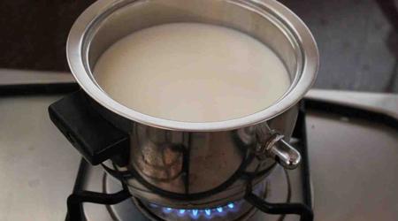 طرز تهیه حلوا سوهانی با شیر
