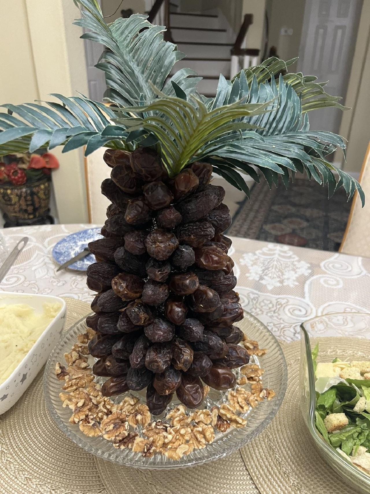 مدل تزیین خرما ساده و شیک شکل نخل 