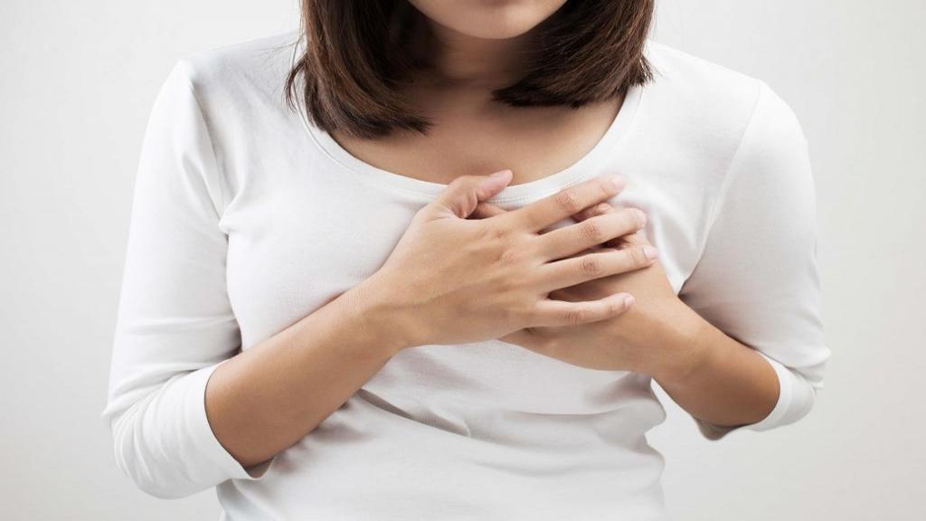 علت درد نوک سینه چیست و چه علائم و عوارضی دارد