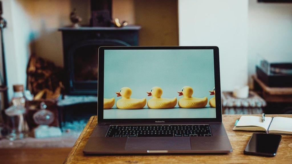 رفع مشکل ناپدید شدن و عدم نمایش آیکون های دسکتاپ در مک (Mac)