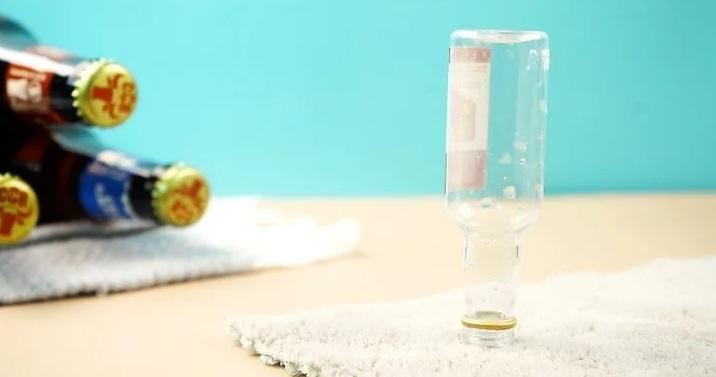 نحوه تمیز کردن بطری شیشه ای 4