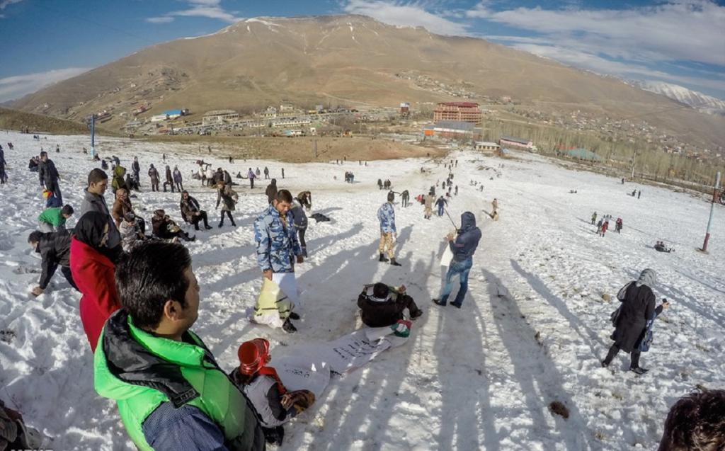 جاهای دیدنی اردبیل در زمستان:روستای آلوارس و پیست اسکی