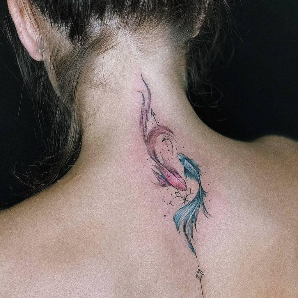 تاتو نماد اسفند ماهی روی گردن