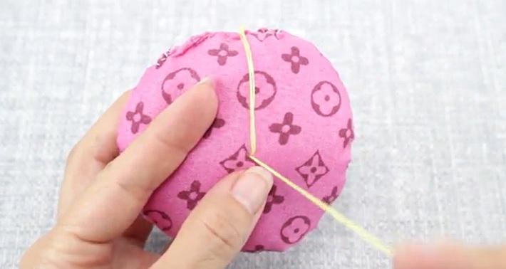 نحوه درست کردن بالشتک سوزن 12