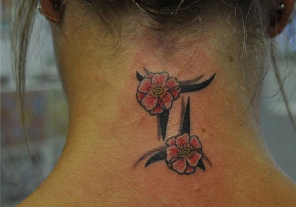 تاتو نماد خرداد ماهی روی گردن 5