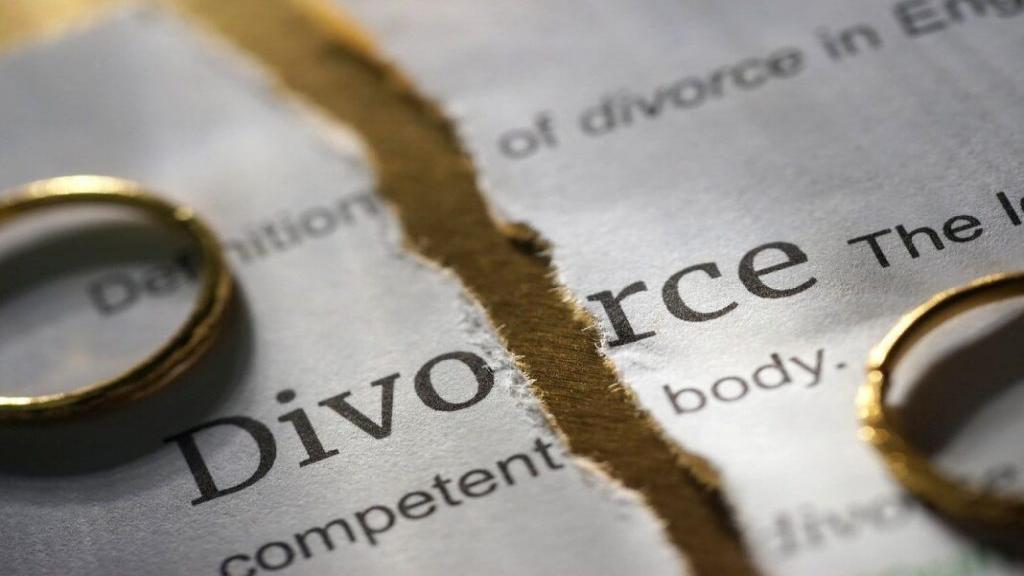 طلاق خلع چیست و چه ویژگی ها دارد؛ ارکان طلاق خلع نوبت اول تا سوم