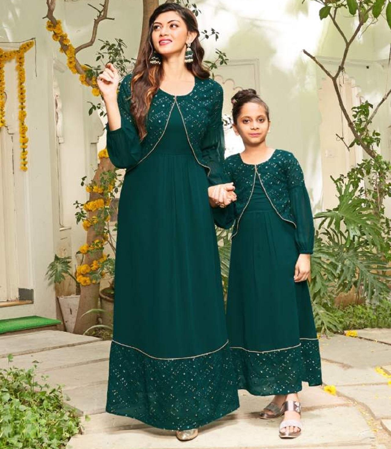 مدل لباس یلدایی ست مادر دختری سنتی  سبز 1