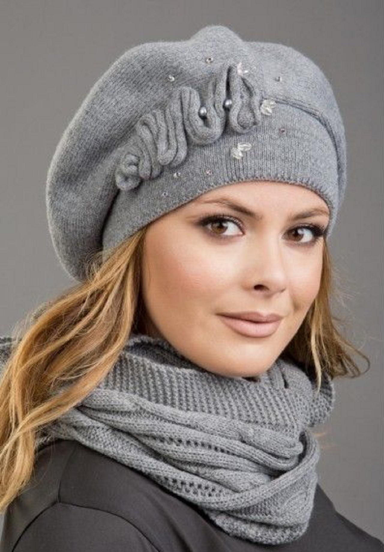 مدل کلاه بافتنی دخترانه ست با شال