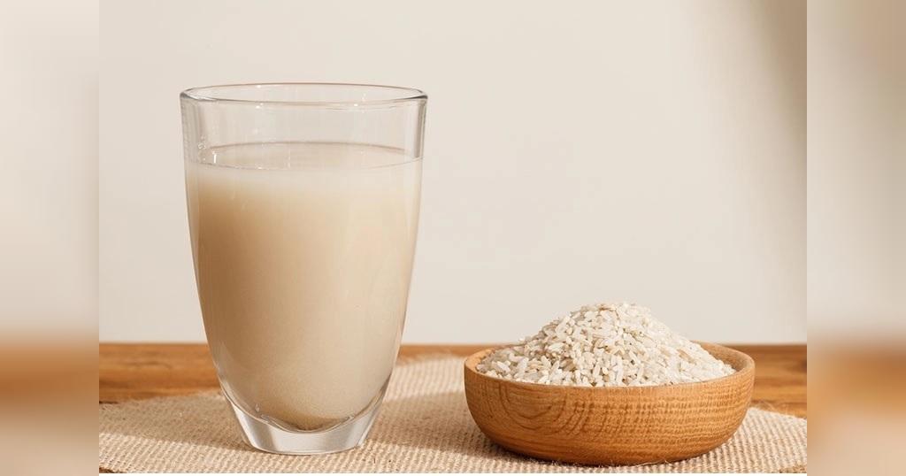 درمان طبیعی و خانگی دل درد با آب برنج
