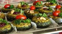 22 مدل تزیین کوکو سبزی مجلسی، قالبی با نان تست و باگت برای تولد