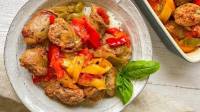 طرز تهیه خوراک سوسیس ساندویچی با فلفل دلمه ای رنگی در قابلمه