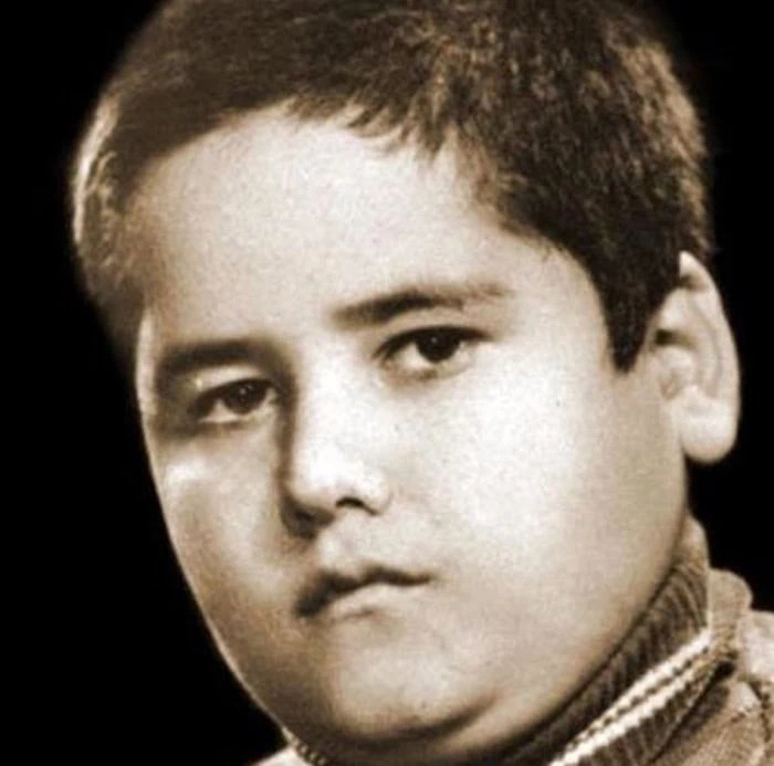عکس کودکی اکبر عبدی