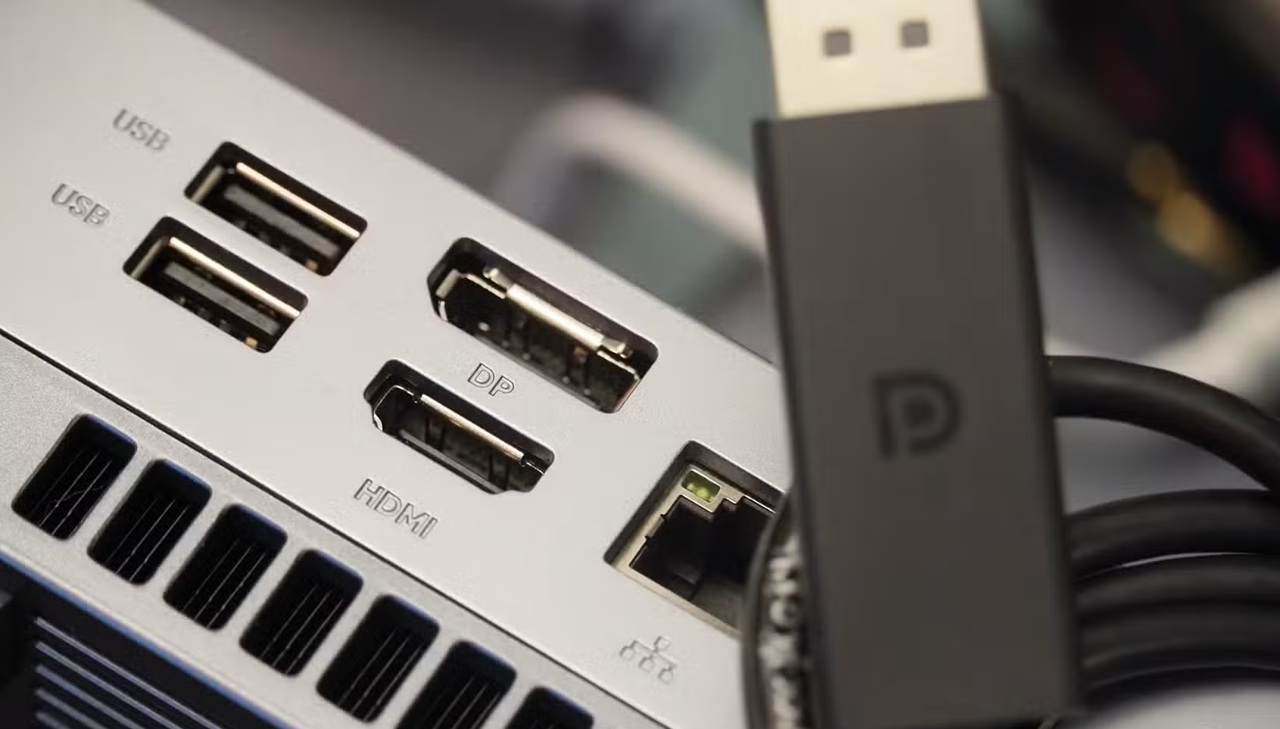 معنای آیکون کنار USB-C 5