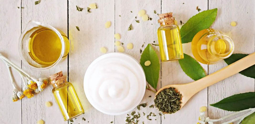 ضد آفتاب با روغن نارگیل و شاهدانه