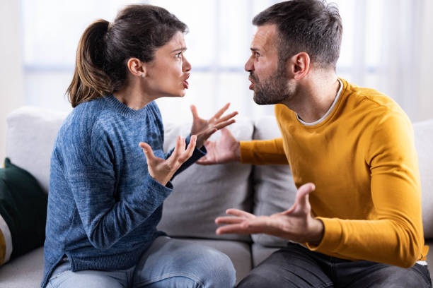 تأثیر زندگی با یک شریک همیشه عصبانی بر سلامت روان