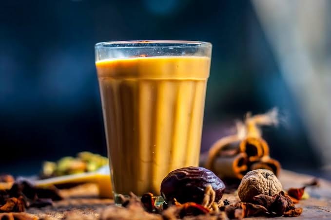 طرز تهیه چای ماسالای سنتی