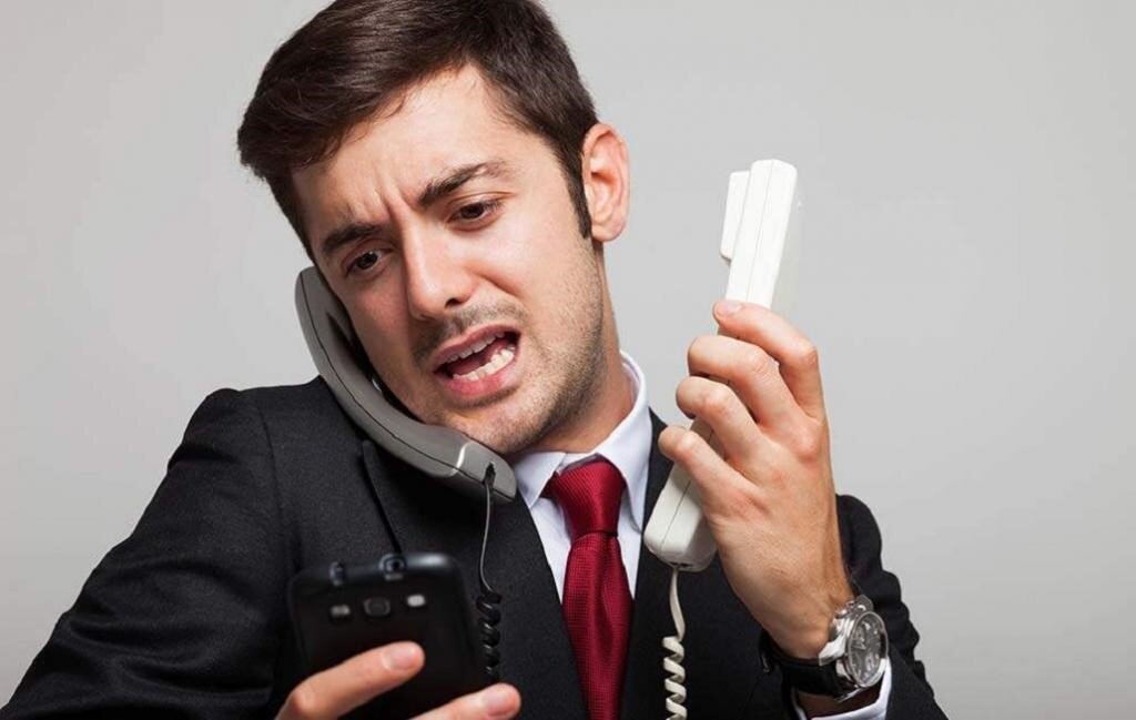 علت خجالت کشیدن پشت تلفن چیست؟