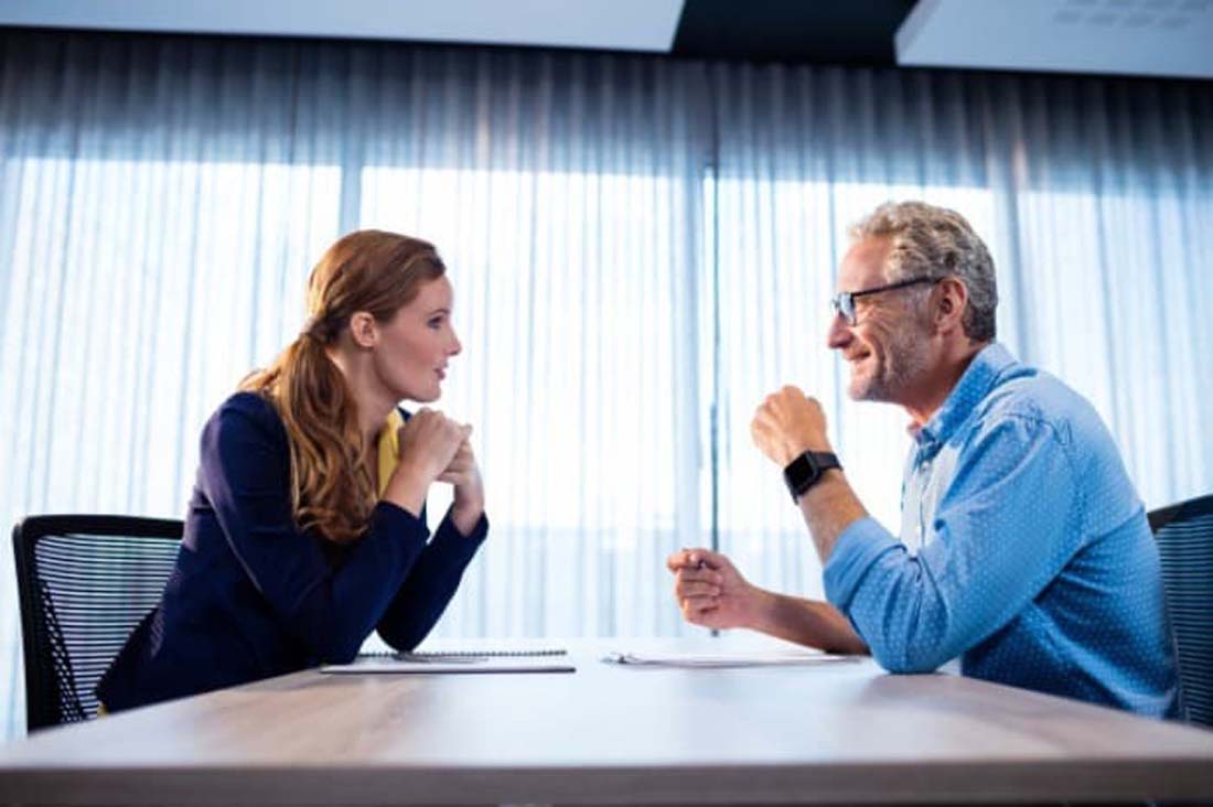 با همکار زیر آب زن چه کنیم؟