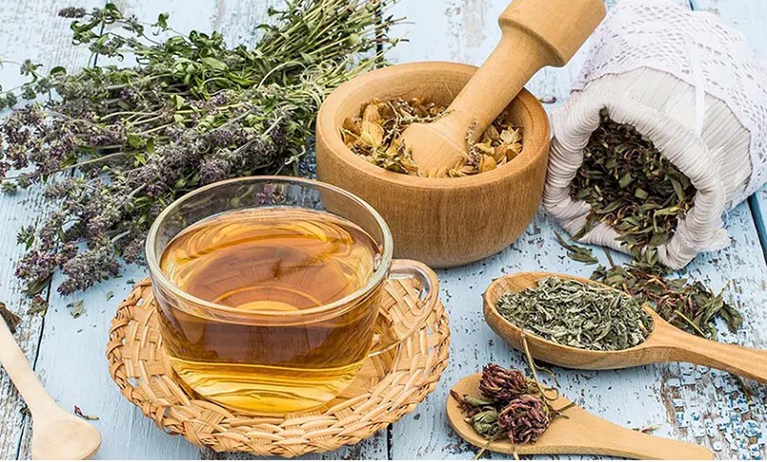 خواص دمنوش مریم گلی برای دوران یائسگی